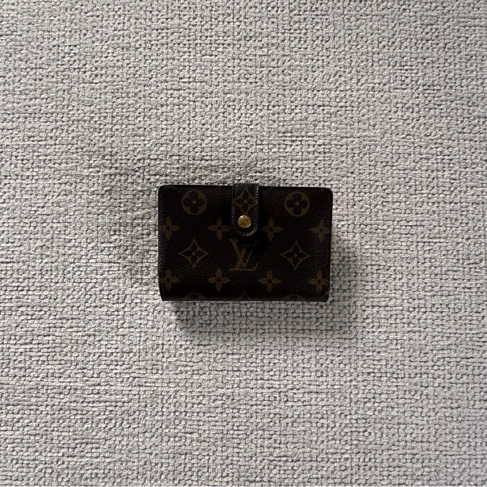 Louis Vuitton Kisslock Compact Wallet